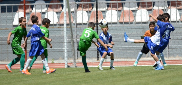 Manisa Büyükşehir’de Futbolcu Seçmeleri Başlıyor