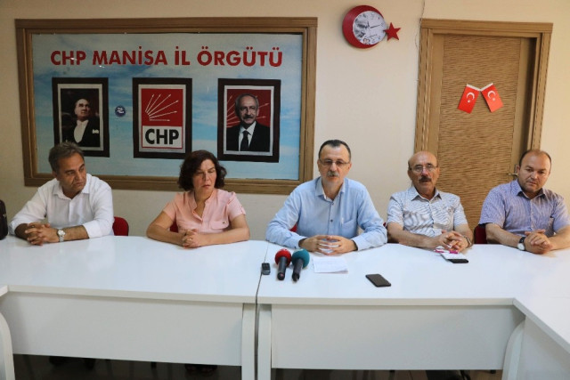 Manisa CHP’den Kılıçdaroğlu’na ‘Görevi Devret’ Çağrısı