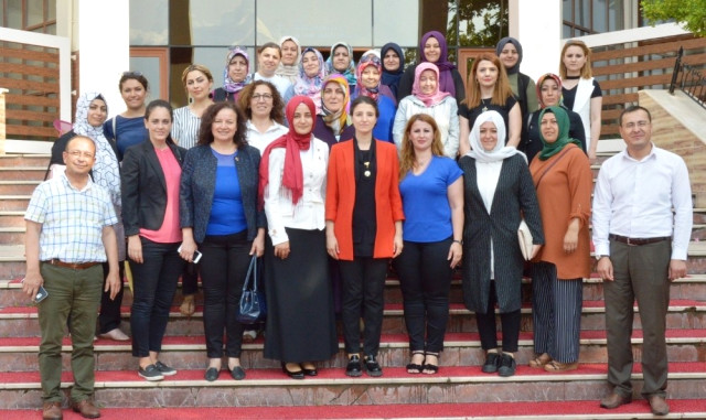 Memur-Sen Kadınlar Komisyonu AK Parti’li Kıvırcık’ı Ağırladı