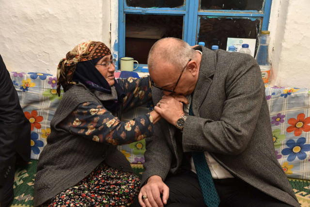 Başkan Ergün ile Şadiye Nine’nin İç Isıtan Buluşması