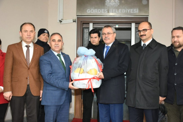 Vali Deniz Gördes’te İncelemelerde Bulundu